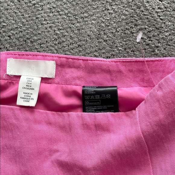 H&M Hot Pink Mini Skirt with Side Slit - Picture 2 of 4